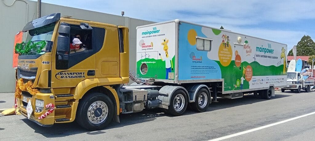 Rangiora Christmas Parade - Life Education